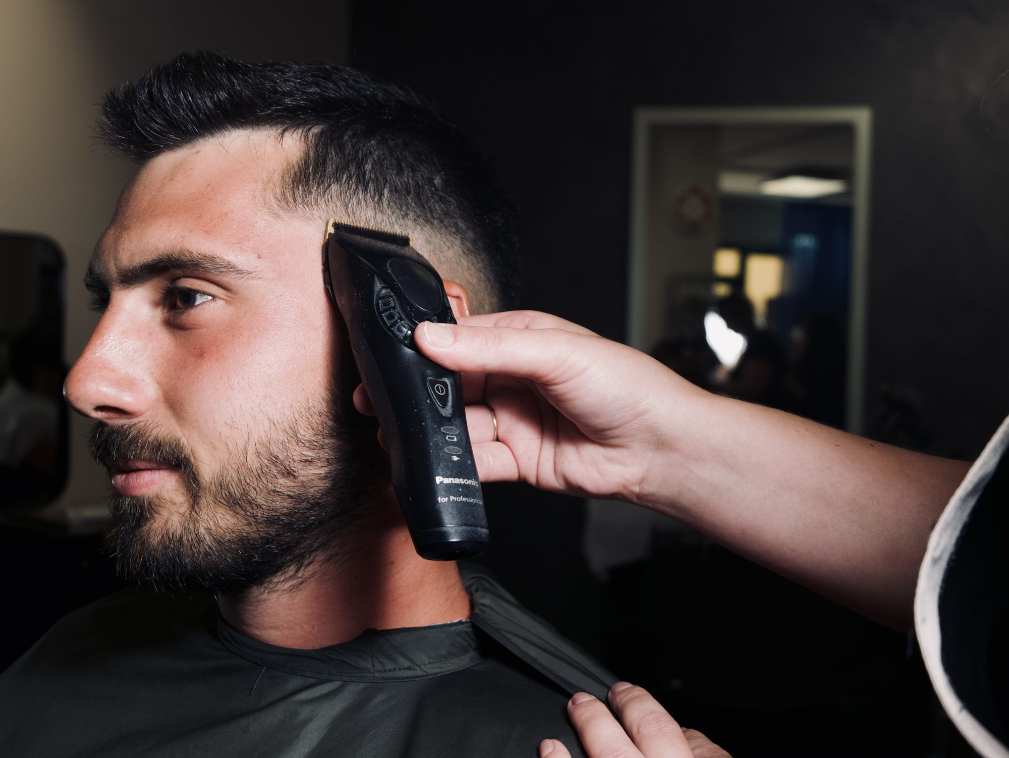 Taglio Uomo, lavoro realizzato nel salone Riflessi